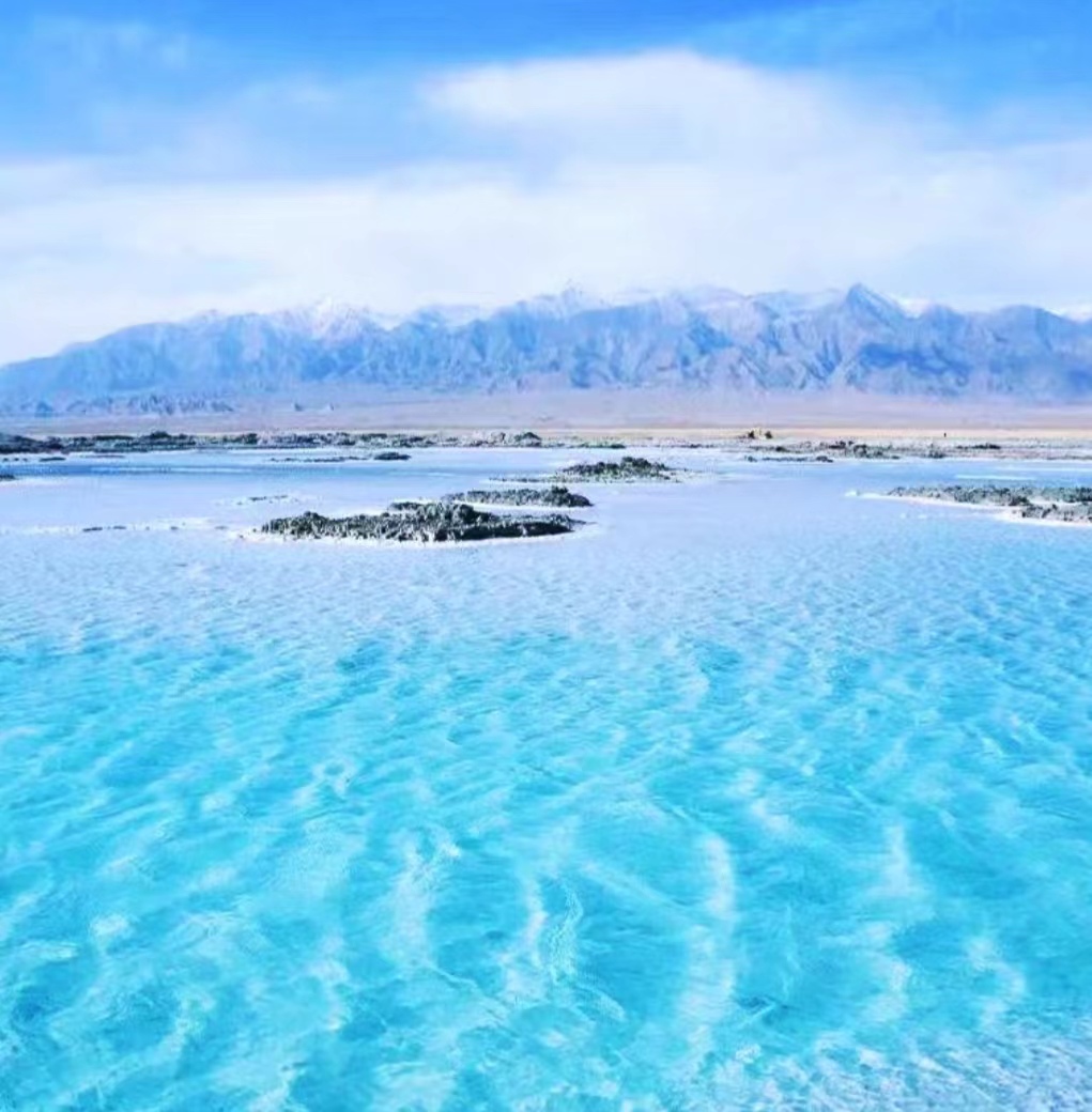 青海旅游：寻找天蓝地绿的心灵圣地