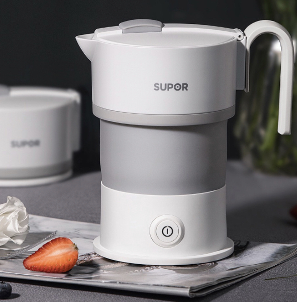 app专享,18号21点:苏泊尔 sw-06j007折叠电热水壶 49元包邮(共920件)