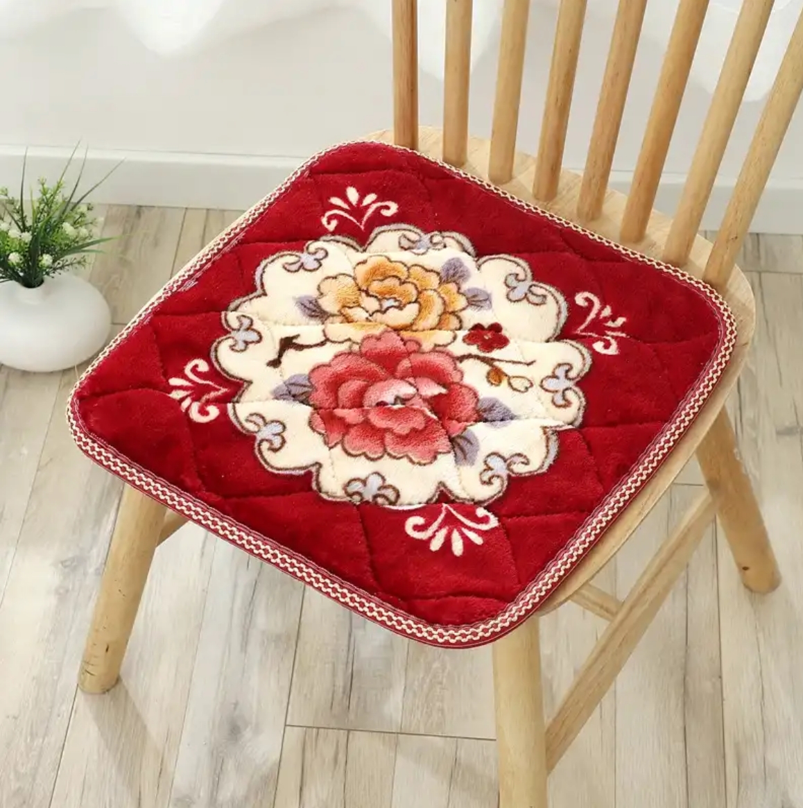 京东极速版:百亿补贴 加厚毛绒坐垫 2个装 图案随机